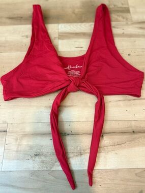 437 Four Three Seven Kenzie Bikini Top in Red size large